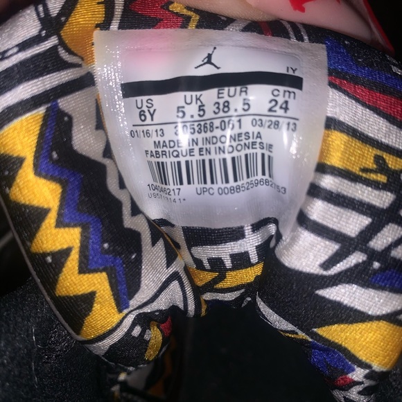 Air Jordan 8 playoff 2013 GS 6 Y - Picture 4 of 6